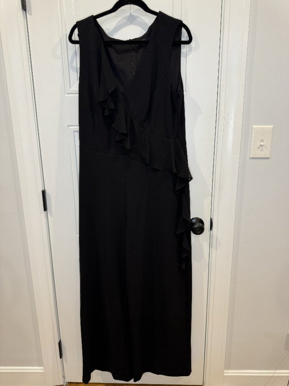 Jumpsuit Connected Apparel Sleeveless Black Ruffle V-Neck 16 EUC Evening Dressy